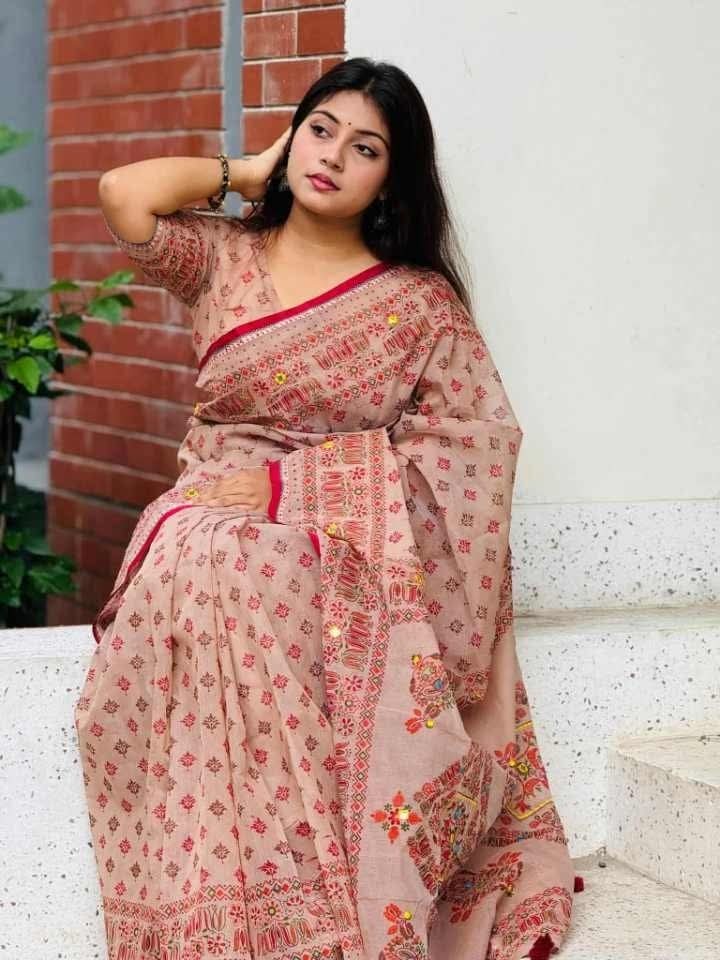 প্রিমিয়াম আড়ং সিল্ক স্কিন প্রিন্ট শাড়ি - Image 2